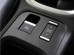 JEEP初の前輪駆動モデルに対してのドライブセレクトが装備されております！