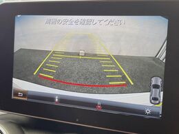 ●バックカメラ：便利な【バックカメラ】で安全確認もできます。駐車が苦手な方にもオススメな便利機能です。