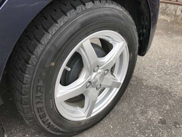 タイヤ残量は6部山程度です！