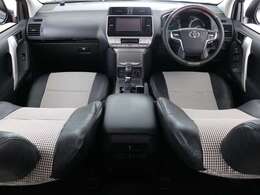 ブラック内装×千鳥柄カバーでおしゃれな印象に☆