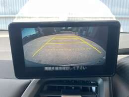 バック時に後方がリアルタイム映像で見れるので障害物などの確認ができます。夜間や、狭い駐車場での駐車が苦手な方も安心です！