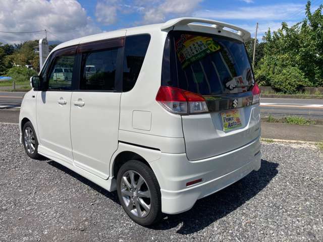 すぐ乗って帰れるシステムのってカエールシステムを採用！車検が残っているお車を気に入ったらその場で乗って帰れます！（条件等あります。スタッフにお尋ねください）1か月以内に名義変更して頂ければOK！