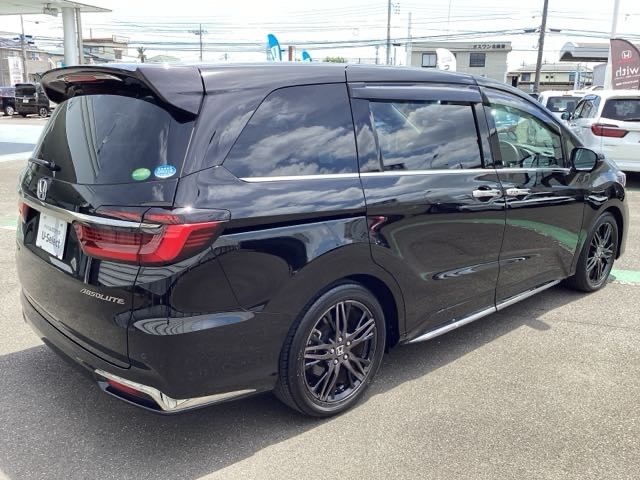 自動車保険・JAFも取り扱っております。また、お客様のご希望で保証延長（有償・一部の車種では取り扱いできません）もご準備しております。