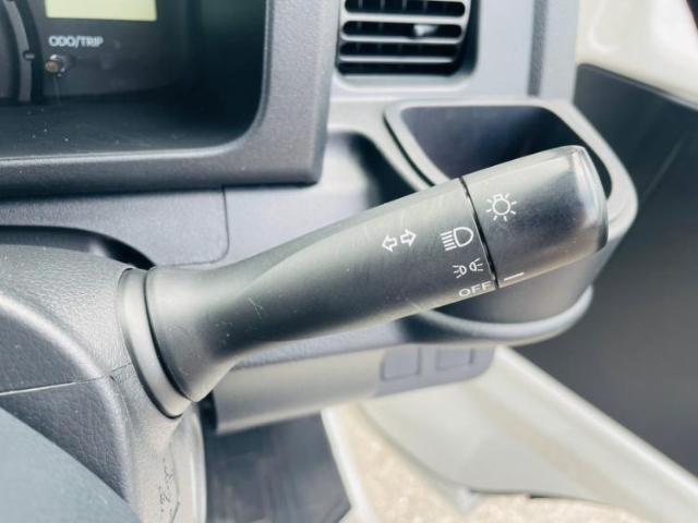 WECARSの店舗にはキッズコーナーがございます！お子様連れのお客様もごゆっくり車選びをお楽しみいただける空間です！