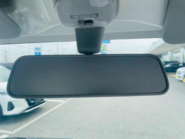 国産車から輸入車まで多様なお客様のニーズのお応えできるように、全国規模で豊富な在庫展開！車のことならWECARSへ！