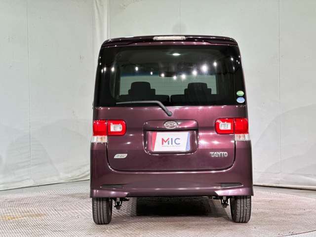 遠方にお住いの方にも安心♪ 全国へ登録納車可能です。北海道から沖縄まで全国各地の陸送納車実績多数有り！実車を確認できない方へも詳細な車両情報を電話やメールにてお伝えします。