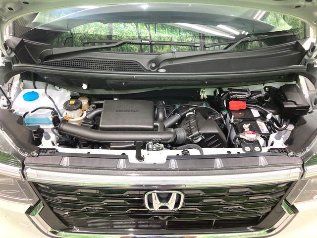 親切・丁寧な専門メカニックスタッフが応対！・車検・点検整備・事故等の修理などアフターサービスも安心。お車のカスタマイズもネクステージのサービススタッフまでご相談ください！