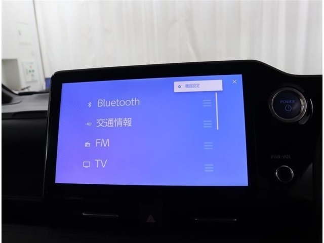 CD・DVD再生/AMFM/フルセグTV視聴/スマートフォン接続でお好きな音楽もお楽しみいただけます