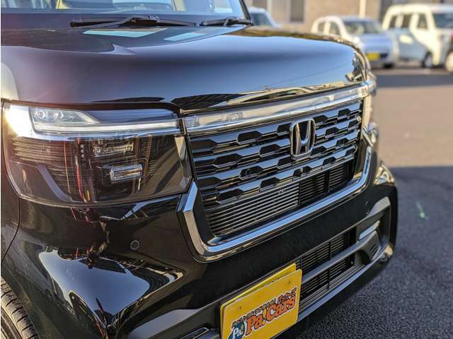 ☆パッカーズ保証☆　新車登録から5年、もしくは10万キロまで、当社の方で保証させて頂きます。中古車の場合は3ヶ月、3000キロでございます。