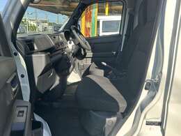 ★遠方の方は、お電話やLINEでのご相談も可能です！またインターネットを使用したライブ商談も可能です！是非お気軽にご相談下さい！