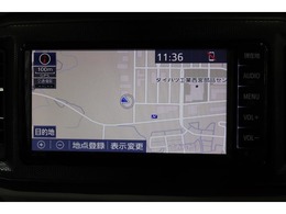 純正ナビを装備。初めての場所へのお出かけもナビがあると安心です。ハンズフリー通話に使えるBluetoothにも対応しています♪