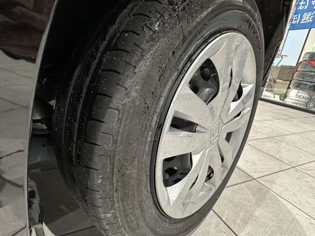 タイヤ残量あります。