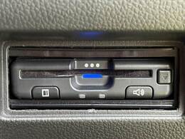 【ビルトインETC】で高速道路もスムーズに乗り降り可能で、ご納車直後からの遠距離ドライブも可能です。