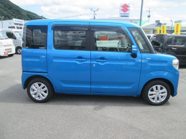 両手に荷物を抱えていても、携帯リモコンを身につけていれば、リクエストスイッチを押すだけでドアの施錠・解除が可能です