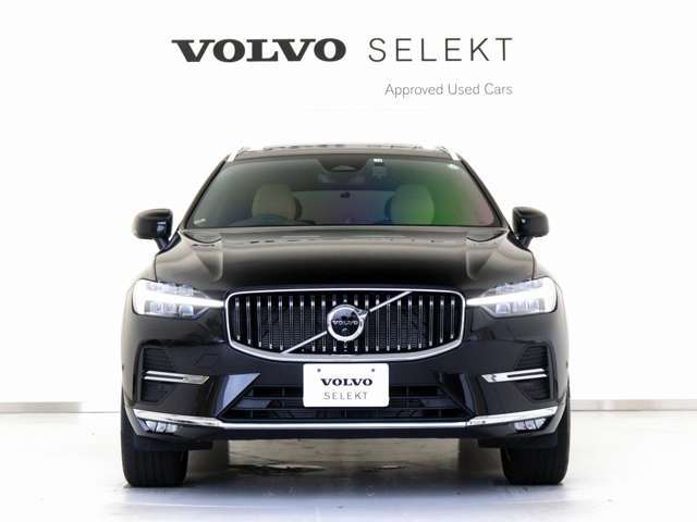 北欧の感性が息づくSUVの真価を追求した、ダイナミック・スウェディッシュSUV。ボルボXC60は、よりスマートにその輝きを増して進化しました。