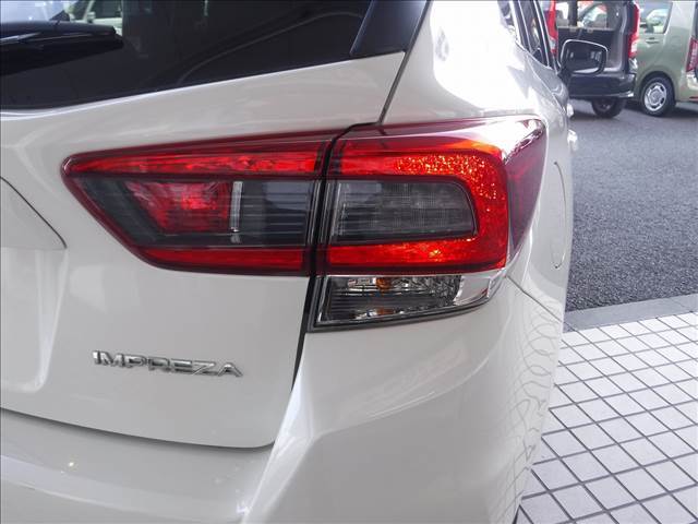 4WD☆ケンウッドナビ☆Bluetooth☆Bカメラ☆ETC☆ドラレコ☆パドルシフト☆LEDヘッドライト☆LEDフォグ☆オートライト☆アイサイトツーリングアシスト☆ACC☆USB電源★試乗予約承り中★