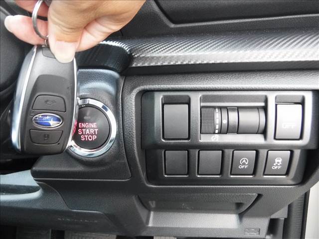 4WD☆ケンウッドナビ☆Bluetooth☆Bカメラ☆ETC☆ドラレコ☆パドルシフト☆LEDヘッドライト☆LEDフォグ☆オートライト☆アイサイトツーリングアシスト☆ACC☆USB電源★試乗予約承り中★