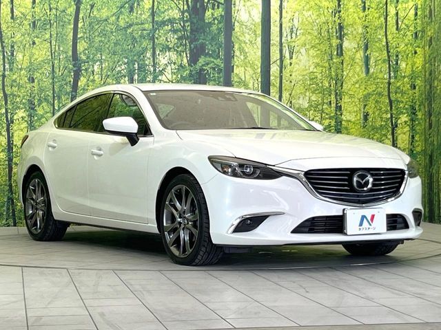 大好評のボディコーティング「弾スプラッシュコート」もご納車までに施工可能。通常のガラスコートと異なる、耐久年数6年の無機質ガラスコーティングが、ボディをキレイな状態に保ってくれます。