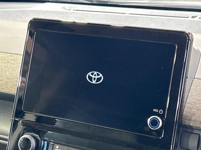 【8インチ　ディスプレイオーディオ】大画面のディスプレイはAppleCarPlayやAndroidAutoが利用可能。大きな画面でスマホナビアプリ等が利用いただけます♪