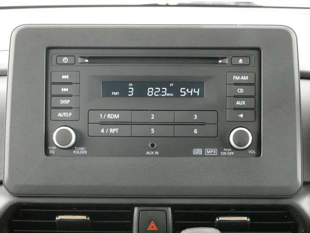 三菱自動車純正CD一体型AM/FM電子チューナーラジオ
