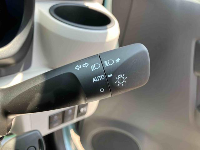 3.「認定中古車カルテ」は、走行距離や修復歴に加えてキズ・凹みの有無・状態や消耗品の交換、過去の整備状況がわかります。