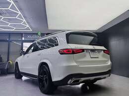 2.9リッター直6ディーゼルターボ（MAX出力330PS、MAXトルク700N・m）を搭載する「GLS400d　4MATIC」