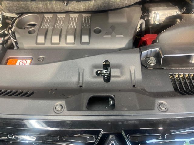 親切・丁寧な専門メカニックスタッフが応対！・車検・点検整備・事故等の修理などアフターサービスも安心。お車のカスタマイズもネクステージのサービススタッフまでご相談ください！