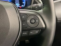 【レーダークルーズコントロール】高速道路での長距離走行が楽に！！自動で速度を保つクルーズコントロールが、衝突軽減システムと連携し、前方の車両を感知して車間を保つように速度調節してくれます！！