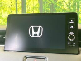 【ナビゲーション】目的地までしっかり案内してくれる使いやすいナビ。Bluetooth接続すればお持ちのスマホやMP3プレイヤーの音楽を再生可能！毎日の運転がさらに楽しくなります！！9型インチ