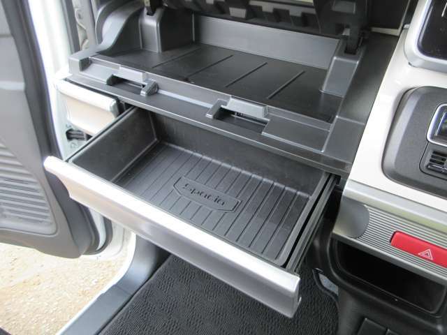 機関良好、走行・動作チェック済み！全国どこでもご納車OK！ご連絡心よりお待ちしております♪お問い合わせは→※LINEID：sakurakei6668※mail:carinccabra@yahoo.co.jp※TEL043-308-6668