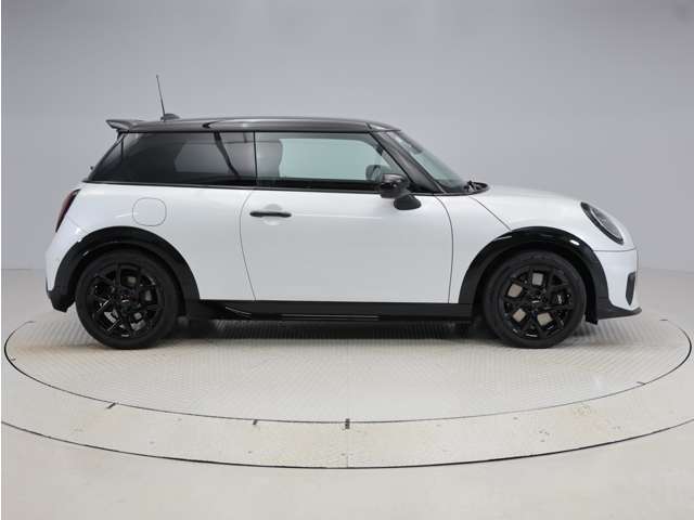 ♪2年間走行距離無制限保MINI　NEXT♪エンジンやトランスミッション、ブレーキなどの主要部分はご購入後2年間、走行距離に関係なく保証します。万一、修理が必要な場合は工賃まで含めて無料で対応。