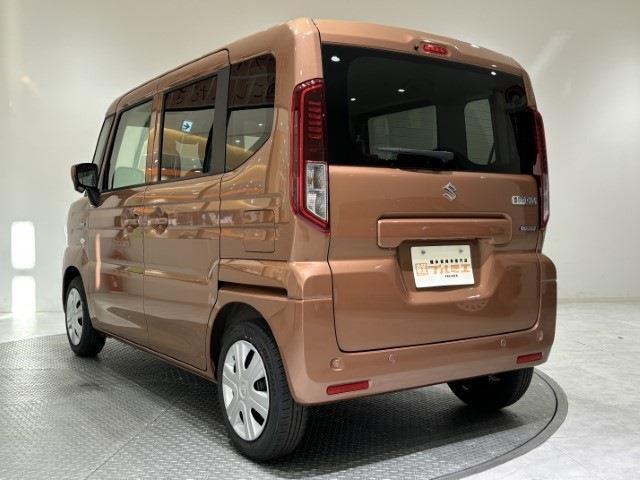 届出済未使用車とは、登録済みでなおかつ使用していない車のことを指します！ナンバー登録はしてあるものの、実際には使用されず保管しているケースが多く、必要最低限の走行しかしていないお車です♪