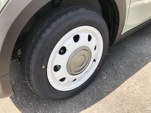 タイヤ残量は9部山程度です！