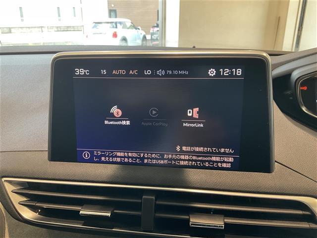 LIBERALAでは多種多様の車種をご用意させていただいております。お客様がご納得いくまで、そのお車の持つ特性を五感すべてで感じ取っていただける場をご提供します。
