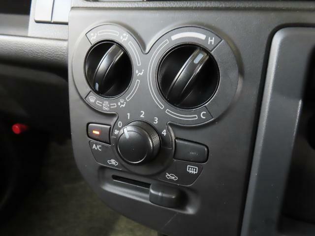 気温に合わせて直感的に操作することで、車内をいつでも快適に保てます。
