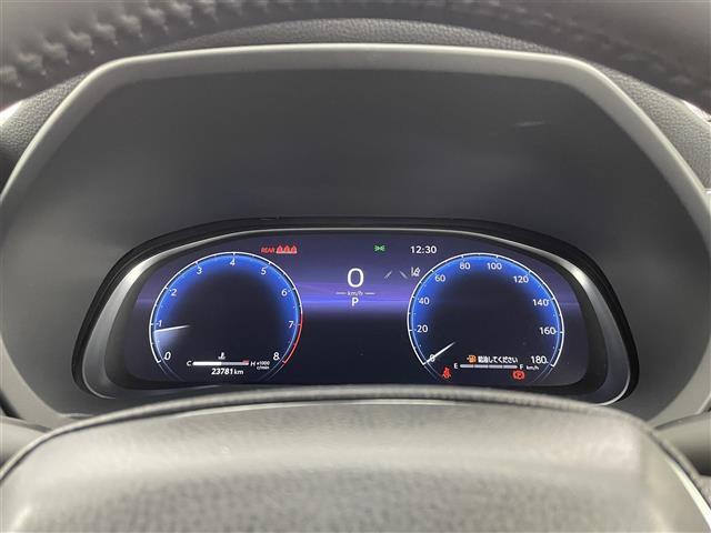 【スピードメーター】メーターがシンプルで見やすく運転しやすいですね！