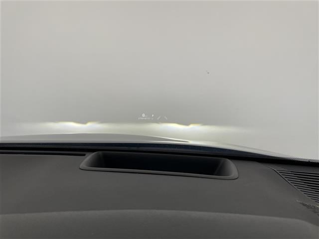 【ルーフ】大きなへこみや色褪せもなくきれいな状態です！ひょう害車は販売いたしませんのでご安心ください。