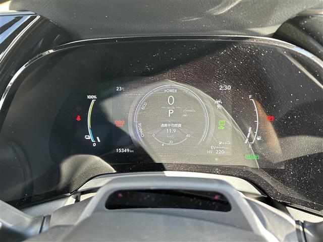 【スピードメーター】『スピードメーター』の画像になります。メーターがシンプルで見やすく運転しやすいですね！