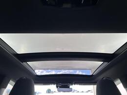 【天井】『天井』の画像になります。写真の内容に関してご不明点、ご質問等がございましたらお気軽にガリバー店舗までお問い合わせください。