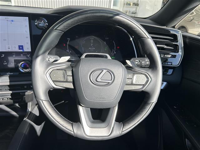 【ハンドル】『ハンドル/ステアリング』の画像になります。写真の内容に関してご不明点、ご質問等がございましたらお気軽にガリバー店舗までお問い合わせください。