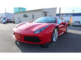 ■弊社は最新のフラットタイプ積載車を所有しておりますので陸送会社さんが対応不可能な車種や地域での納車もご相談くださいませ。