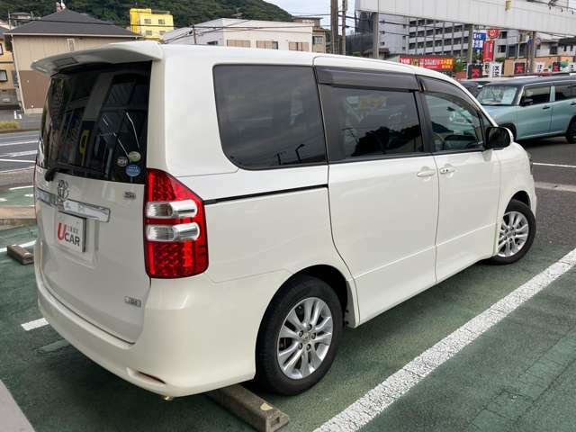 お見積りのご要望やお問い合わせには、中古車直通の無料電話をご利用ください。0078-9711-539004