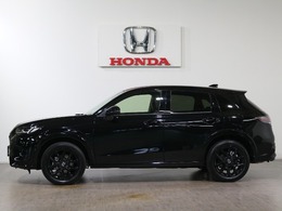 ボディカラーはクリスタルブラックパールです。