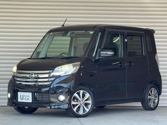 【ボディ（前）】車の顔となるフロント周りは精悍なデザイン☆