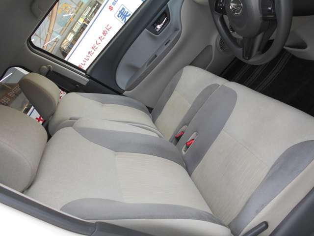 シート綺麗です