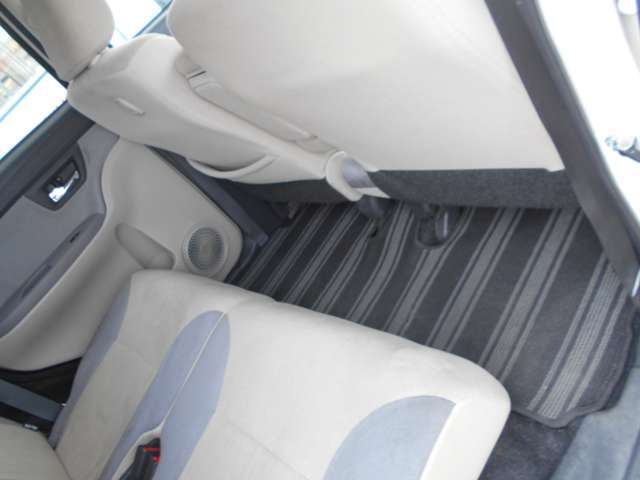 シート綺麗です