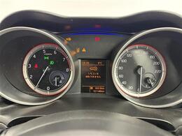 【スピードメーター】『スピードメーター』の画像になります。メーターがシンプルで見やすく運転しやすいですね！