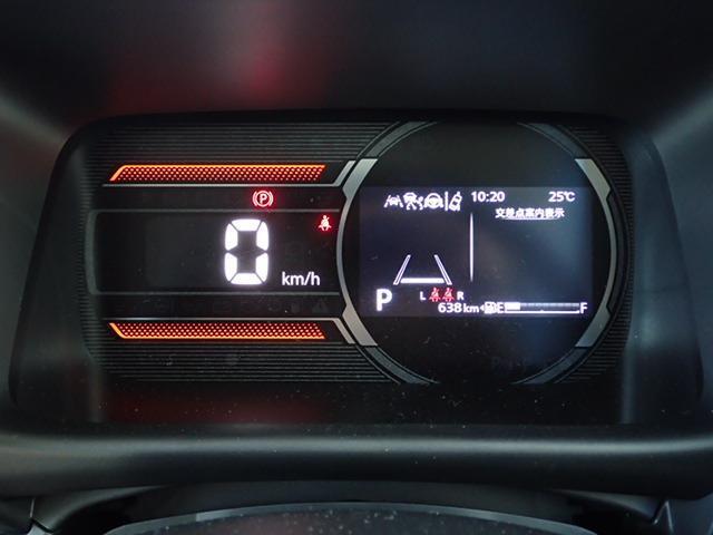 ランプ色で運転状態を表示しエコドライブをサポートするメーター！発電状況バッテリー残量なども一目瞭然！★走行距離が少ないのも良いですね！