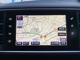 ナビが装備されてますので初めて訪れる場所でも迷わずに目的地に到着できますね♪長距離ドライブでCDも聞くことが出来るので、ドライブも一層楽しくなりますよ♪