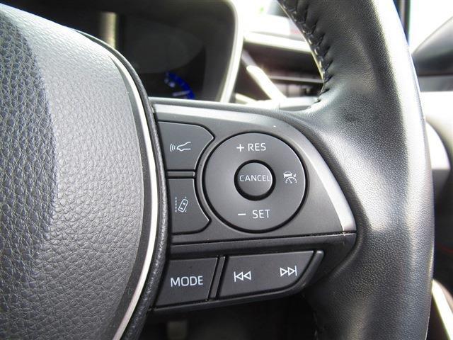 セーフティセンス・純正ナビ・フルセグTV・Bluetooth・CD/DVD再生・バックカメラ・ACC・LDA・Cセンサー・オートライト・LEDヘッドライト・オートHIビーム・ETC・純正18AW